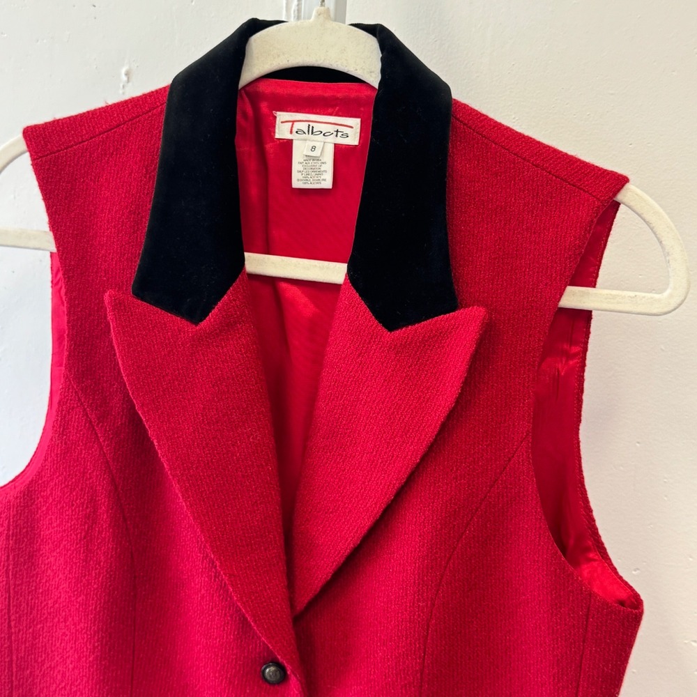 Vintage Talbots Wool Blend Vest Black Velvet Collar Button Front Size 8 USA Red - Picture 3 of 8